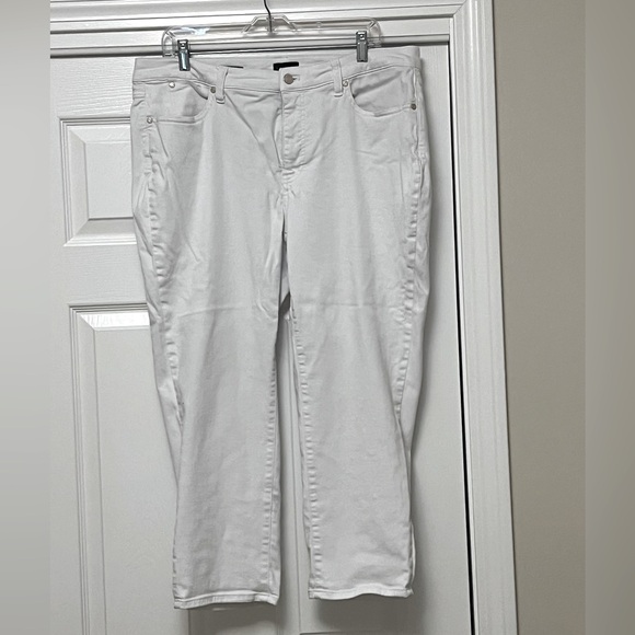 Talbots women’s Straight Leg Crop Jean size 16W - Picture 1 of 4